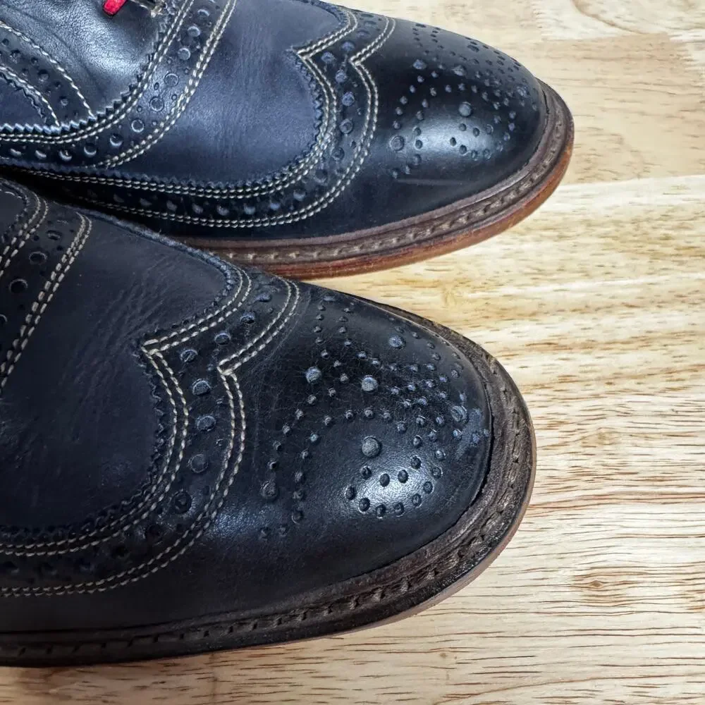 Allen Edmonds Neumok wingtip oxford Black Red Size 10.5 Made in USA